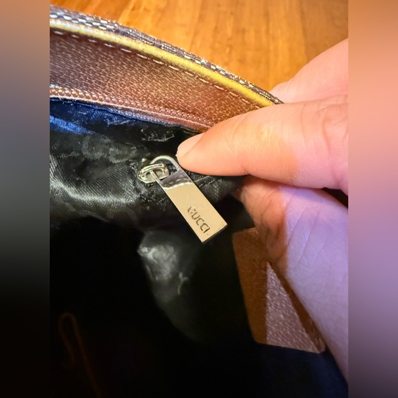 Gucci Tan and Black Leather Bag - Picture 3 of 10